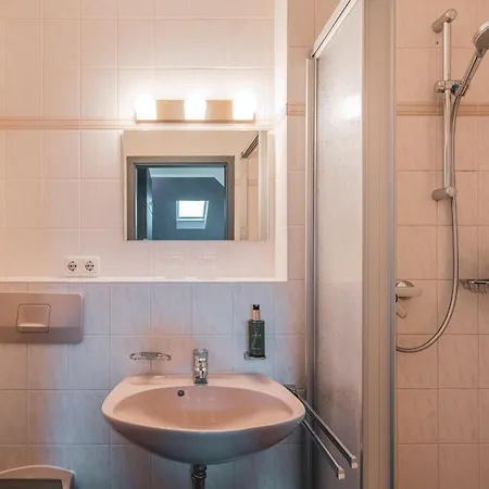 Dora Petit Hotel