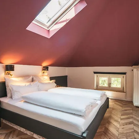 Hotel Dora Petit 3*