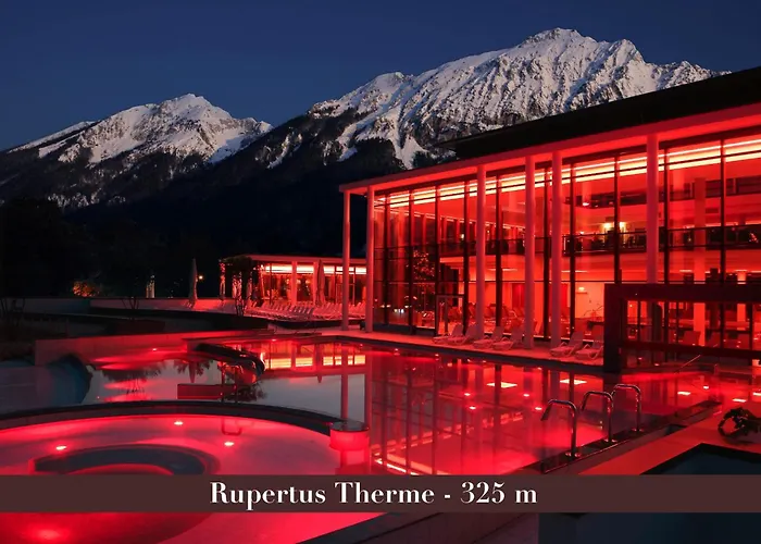 Dora Petit Hotel 3*