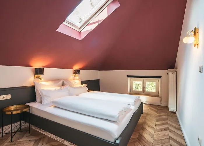 Hotel Dora Petit 3*